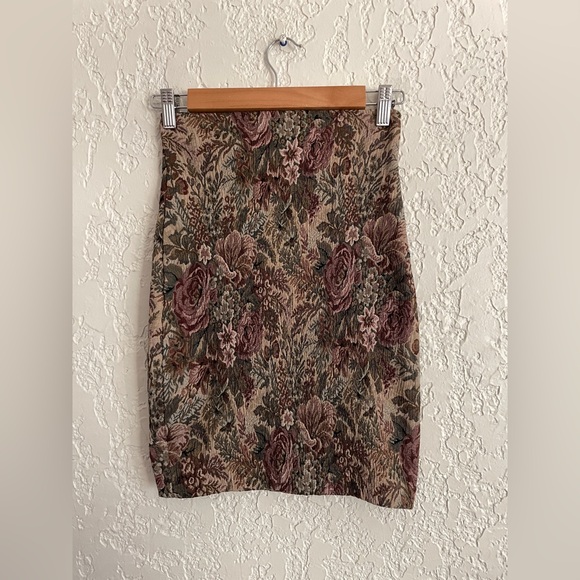 Express Dresses & Skirts - EXPRESS Vintage 90s Tapestry Floral Bodycon Pencil Skirt